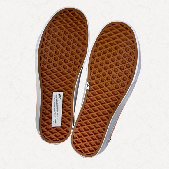 Vans NWOT Old Skool Checkerboard Peaches Skate Shoe - Black / Pink, Size 7 - Picture 6 of 7